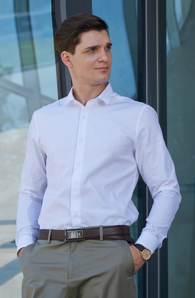 白色人字纹高支纱cvc时尚小方领衬衫